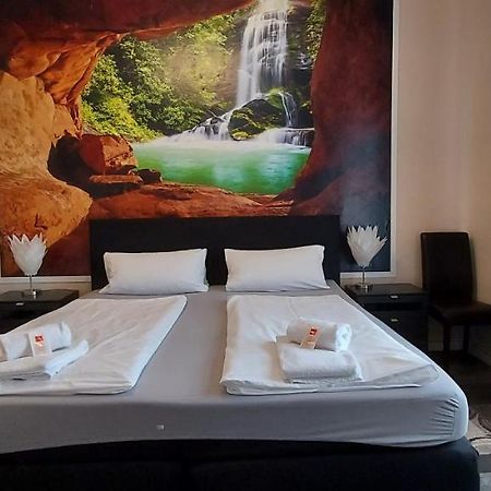 Hotel Restaurant Hellas Гельтинг Экстерьер фото